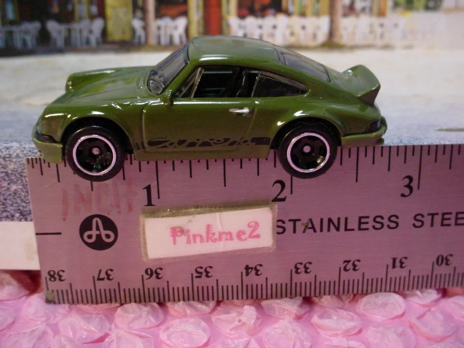 2025 Hot Wheels PORSCHE 911 CARRERA RS 2.7 - Görsel 4