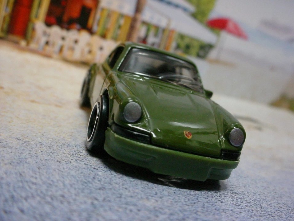 2025 Hot Wheels PORSCHE 911 CARRERA RS 2.7 - Görsel 3