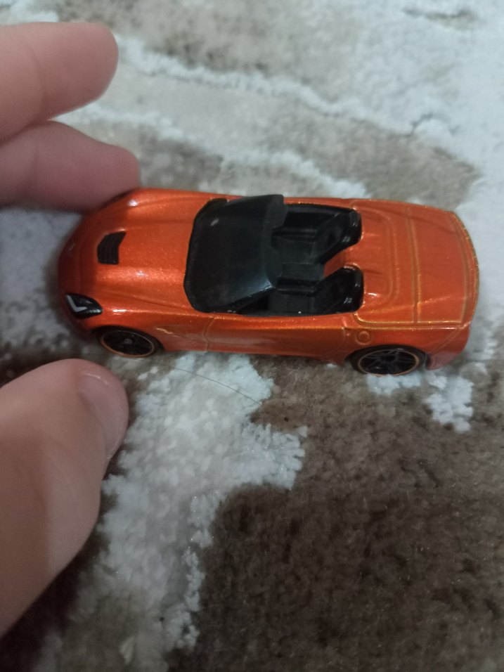 hot wheels corvette stingray 2013 - Görsel 2