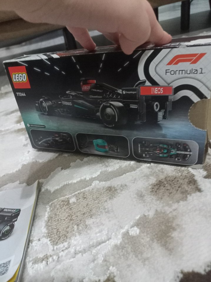 LEGO 77244  Siyah Formula 1 Mercedes - Görsel 4