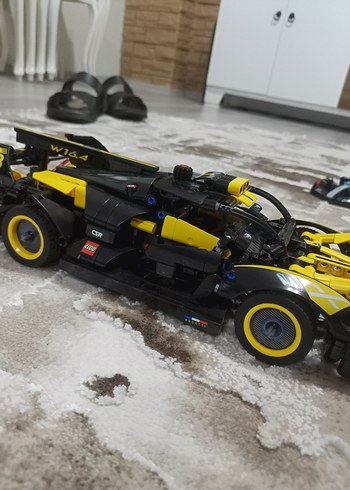 LEGO Technic 42151 Sarı Yarış Arabası - Görsel 3