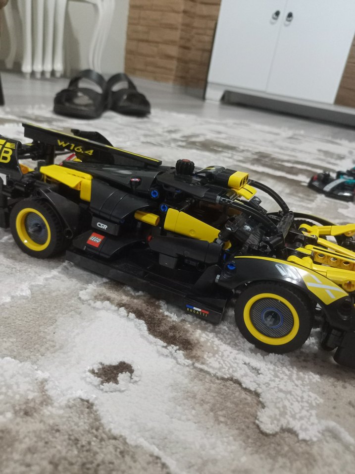 LEGO Technic 42151 Sarı Yarış Arabası - Görsel 3