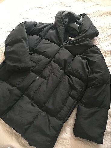 Kadın kapüşonlu şişme mont