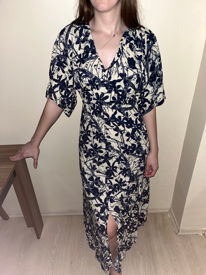 Uzun Bağlama Desenli Elbisesi - Görsel 4