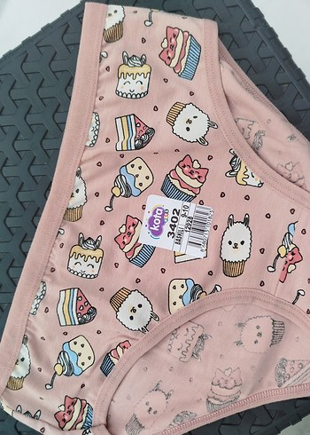 Çok Renkli Baskılı Çocuk İç Çamaşırı - Görsel 2