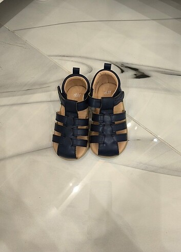 H&M Hm bebek sandaleti 