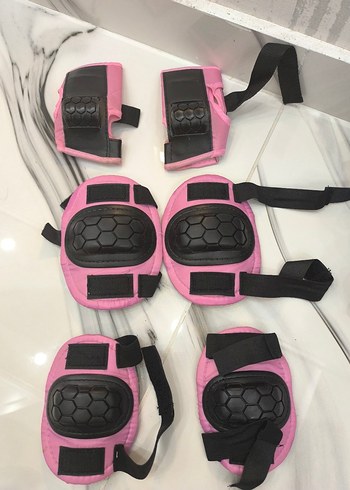 Pembe Renkli Kız Çocuk Koruyucu Seti