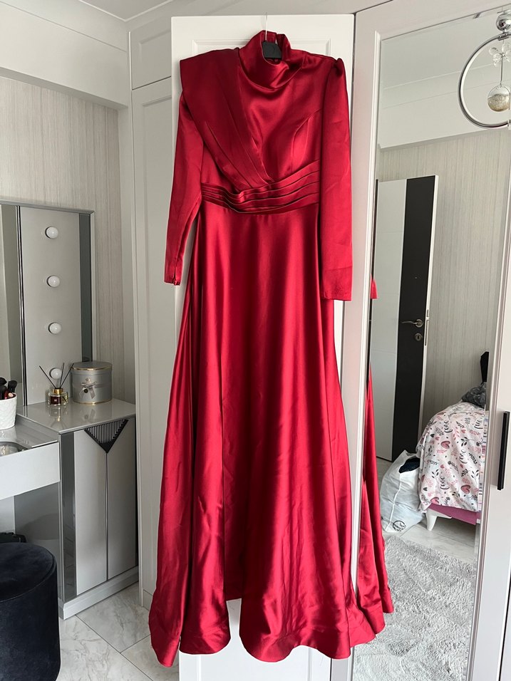 Kırmızı Uzun Kollu Drapeli Abiye Elbise - Görsel 2