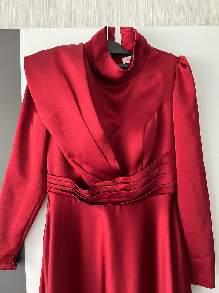 Kırmızı Uzun Kollu Drapeli Abiye Elbise - Görsel 4