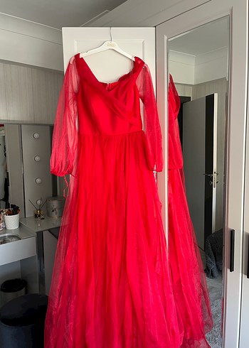 Uzun Kırmızı Drapeli Kadın Abiye Elbise - Görsel 5