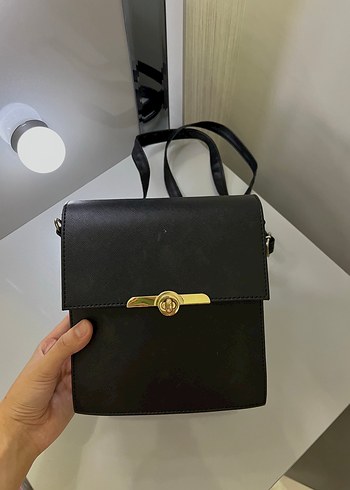 Klasik Siyah Deri Tokalı Kadın Çanta - Görsel 3