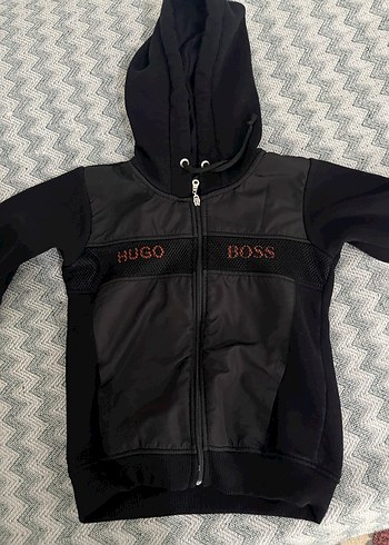 Erkek Çocuk Siyah Kapüşonlu Fermuarlı Ceket - Görsel 3