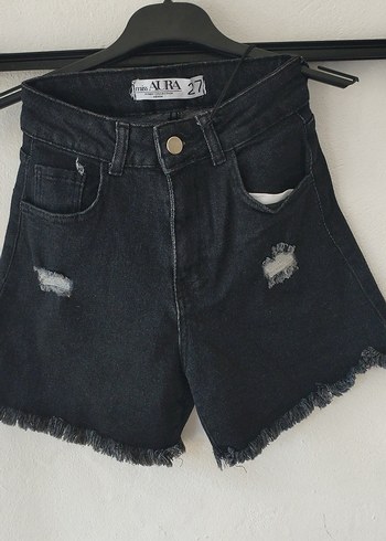 Siyah Kemerli Mini Denim Şort