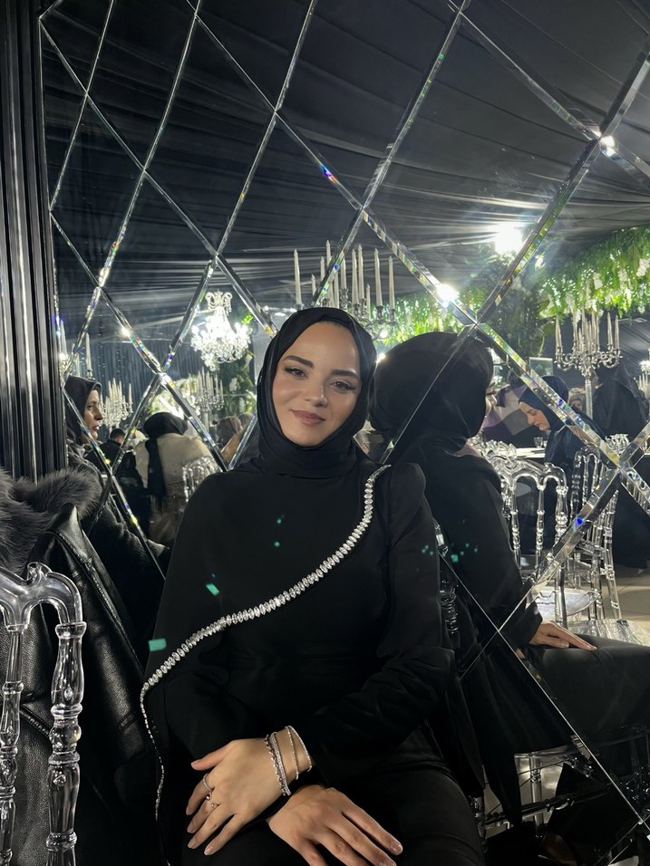 Siyah taşlı uzun elbise - Görsel 5