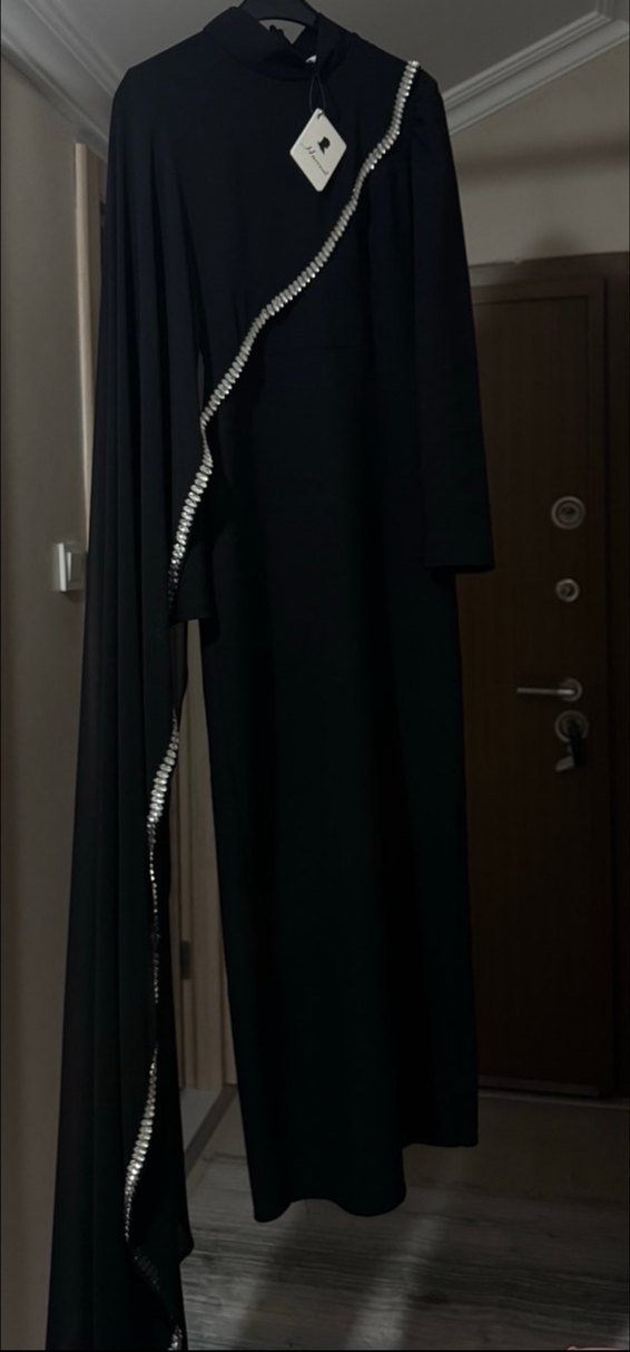 Siyah taşlı uzun elbise - Görsel 4