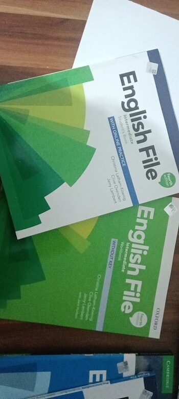 ENGLİSH FİLE İntermediate Student' Book and Workbook