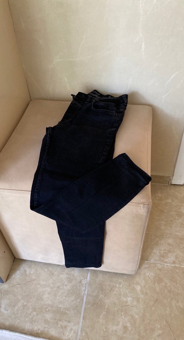 Siyah Dar Kesim Kot Pantolon - Görsel 2