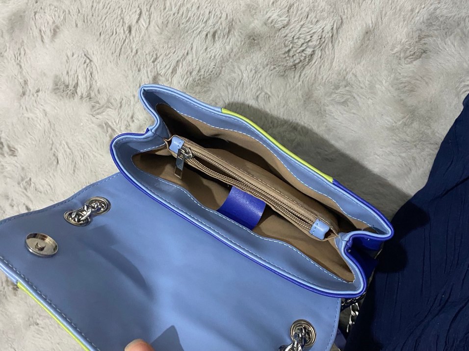 Pastel Renkli Zincir Askılı Kadın Çanta - Görsel 4