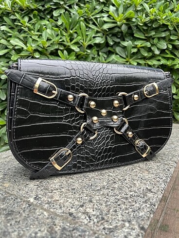 Beymen Manch model siyah çanta