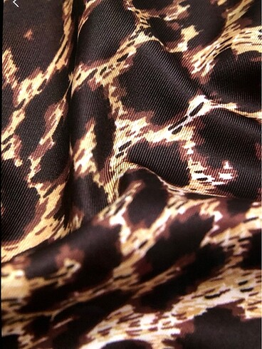 Mango Leopar desenli saten fular