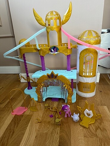 My little pony sarayı