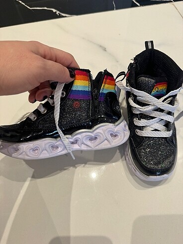27 Beden siyah Renk Skechers bot