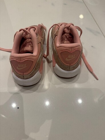 25 Beden Nike spor ayakkabı