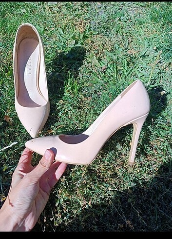 Stiletto pudra rengi