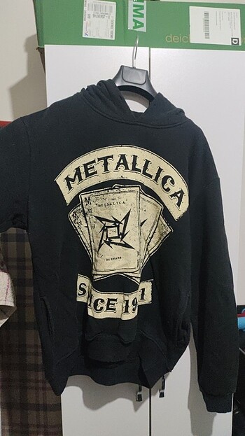 l Beden Metallica sweatshirt 