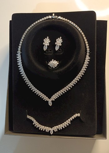 Modern Klasik ZirkonTaşlı Takı Seti - Görsel 2