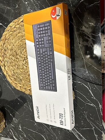A4Tech km-720 F klavye