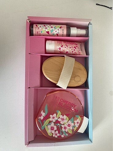 Sephora Sephora collection cherry blossom vücut bakım seti