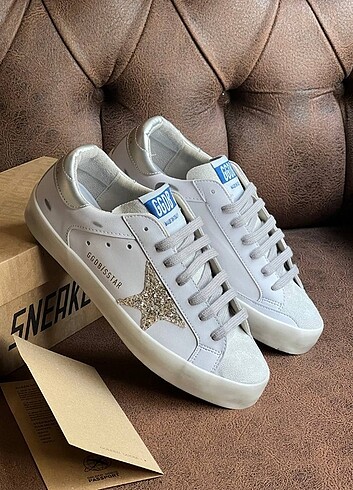 Golden Goose Deluxe Goolden Goose