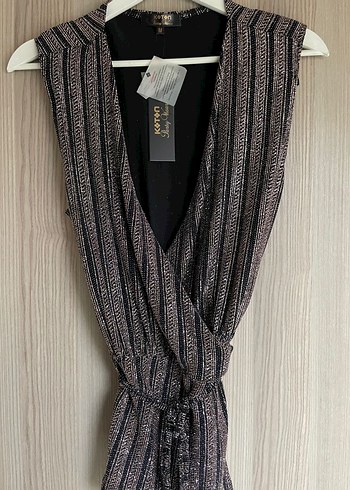 Koton vatkalı pullu bluz - Görsel 5