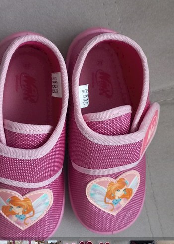 24 Beden Kız Çocuk Pembe Cırtcırtlı Sıcak Terlik