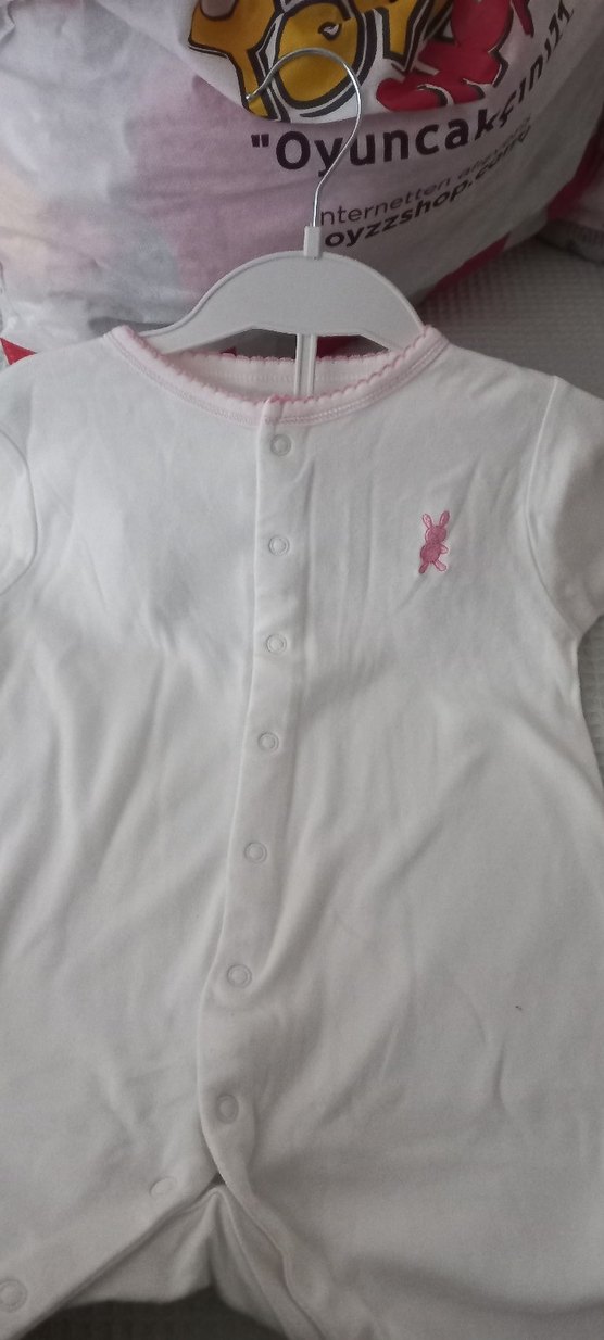 Beyaz Düğmeli Bebek Kız Tulum - Görsel 3