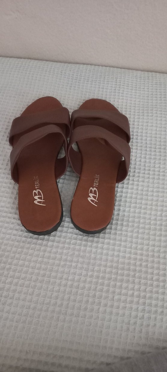 Kahverengi Kadın Dolgu Topuk Terlik - Görsel 2