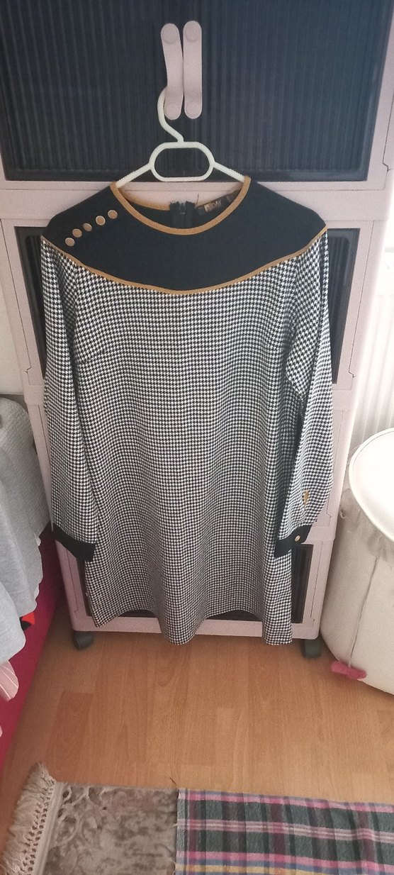 Düğmeli Siyah Midi Kadın Bluz - Görsel 2