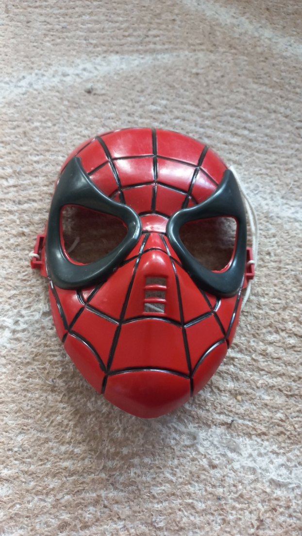 Kırmızı Örümcek Adam Maskesi - Görsel 2