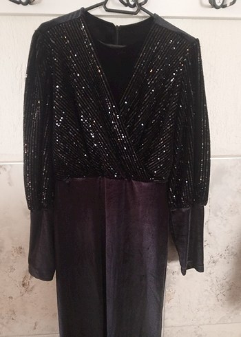 Uzun Kollu Siyah İşlemeli Abiye Elbise - Görsel 5