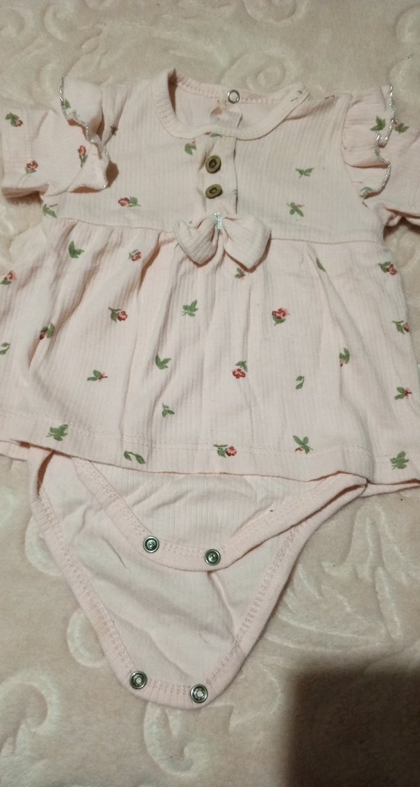 Düğmeli Nakışlı Kısa Kollu Bebek Kız Takımı - Görsel 2