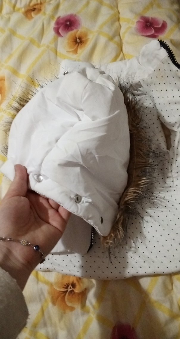 Kız Çocuk Beyaz Fermuarlı Yelek - Görsel 3