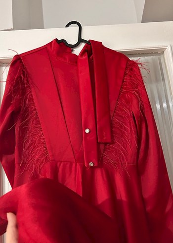 Uzun Kırmızı Drapeli Kadın Abiye Elbise - Görsel 2