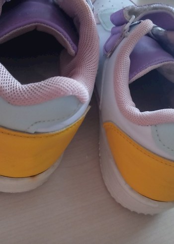 Kız Çocukları İçin Pembe Cırt Cırtlı Spor Ayakkabı - Görsel 2