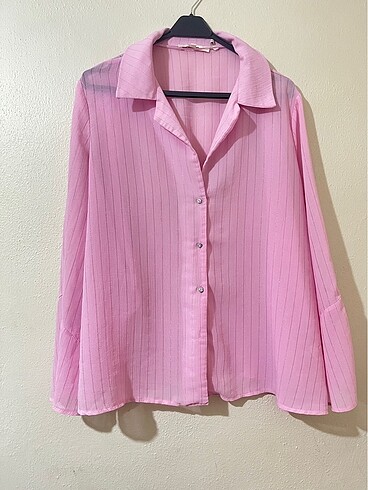Pembe şifon gömlek