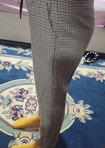 Kadın ekoseli kumaş pantalon. - Görsel 4