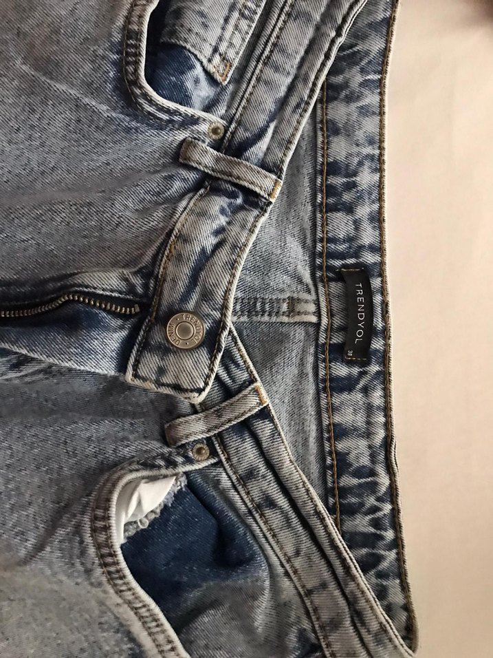 Açık Mavi Yırtmaçlı Yüksek Bel Denim - Görsel 2