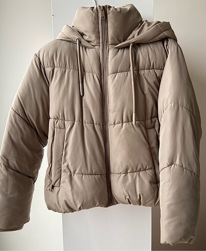 xs Beden Zara Dore Kapüşonlu Şişme Mont