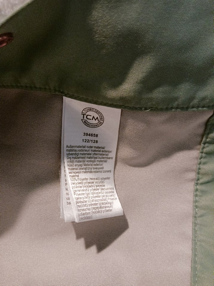 Erkek Çocuk Yeşil Düğmeli Yağmurluk - Görsel 3