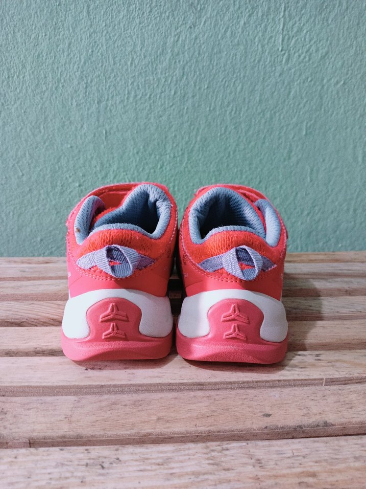 Kız Çocukları için Renkli Velcro Spor Ayakkabı - Görsel 2